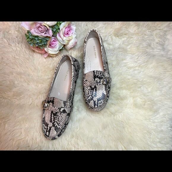 Emely Buckled Loafer COLE HAAN - Picture 1 of 9